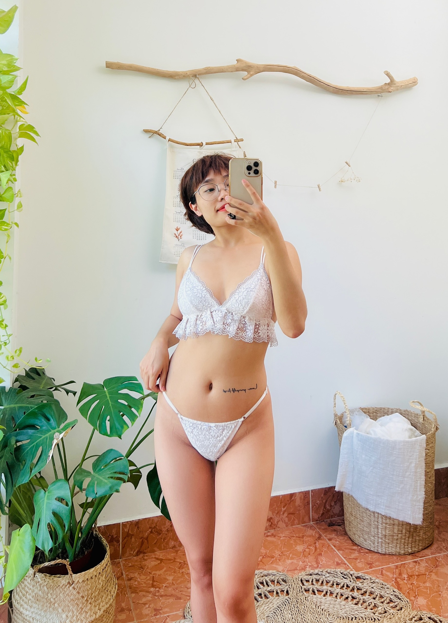 Quần Tam Giác M3 - Trắng Hoa Tím