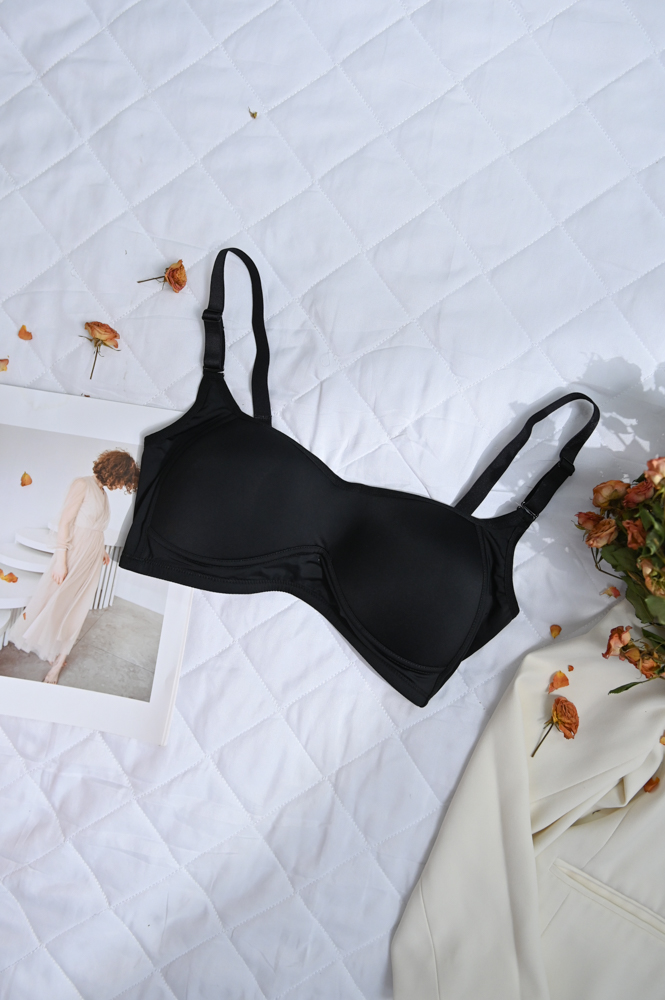 Áo Ngực LOC PREMIUM Bigsize Định Hình Không Gọng Trơn  -  Đen 