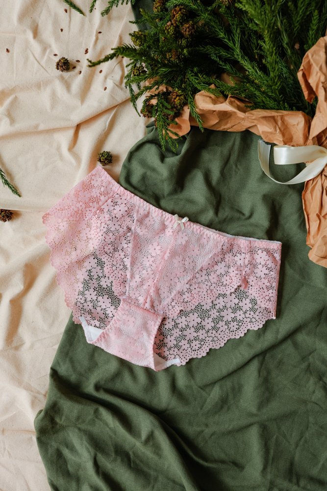 Quần Lót LOC Lưng Vừa Tam Giác 01  -  Hồng Hoa Sữa 