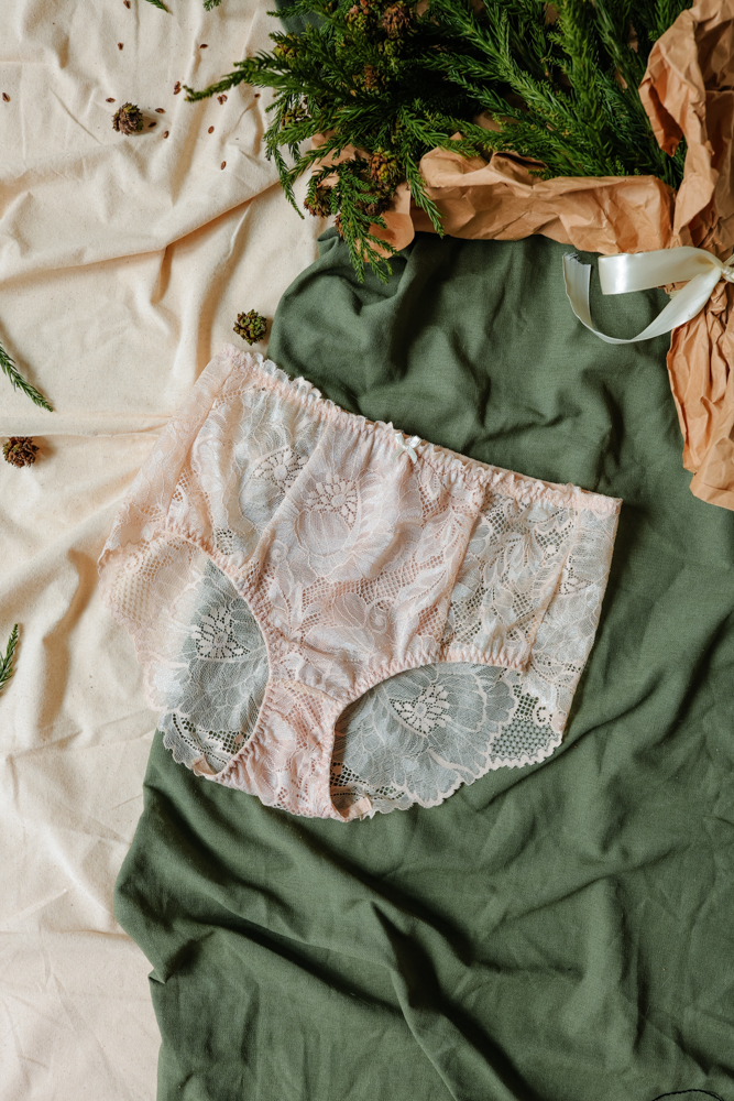 Quần Lót LOC Bikini Lưng Cao 01  -  Thùy Sa 