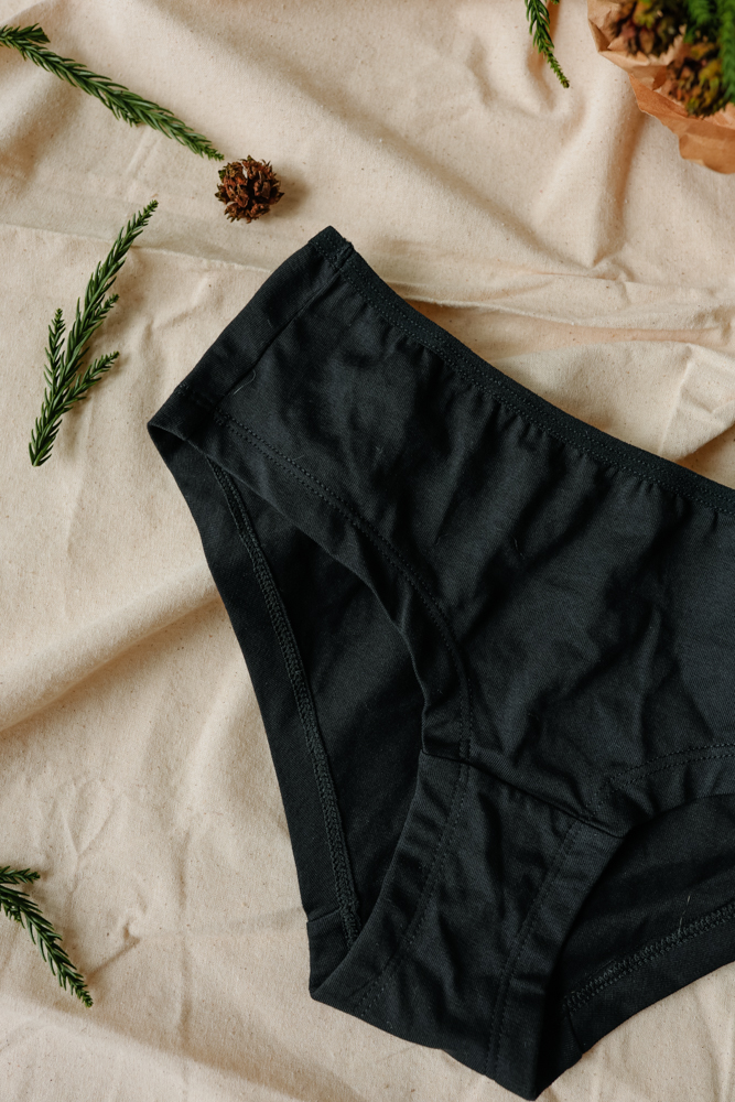 Quần Lót Nữ LOC Lưng Vừa Cotton L03 - Đen