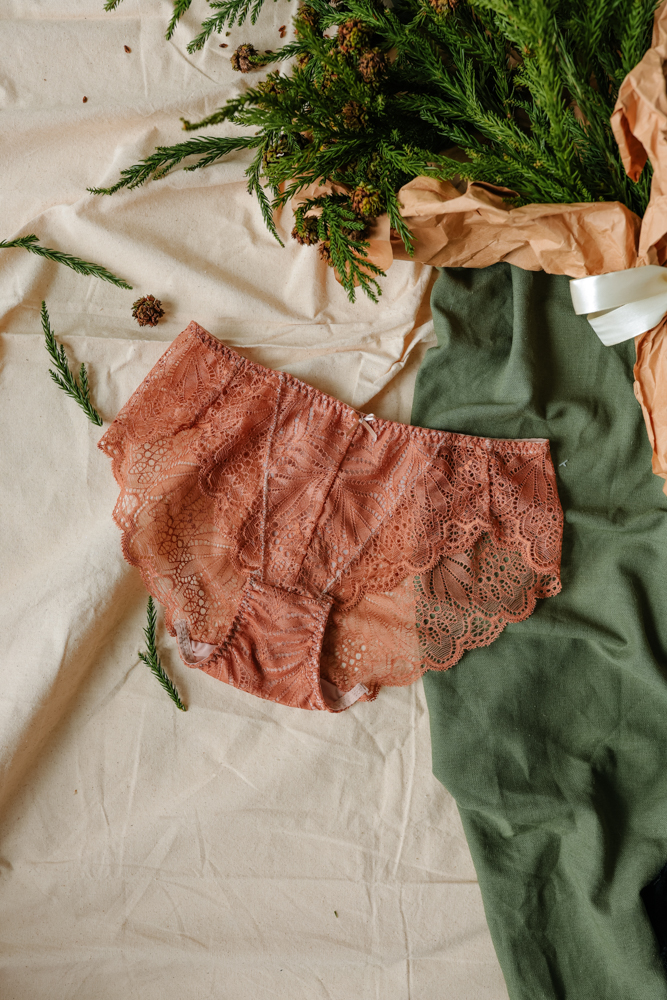 Quần Lót LOC Lưng Vừa Tam Giác 01  -  Nâu Tây 