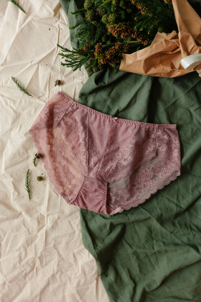 Quần Lót LOC PREMIUM Lưng Vừa Tam Giác Hoa Lâm  -  Hồng 