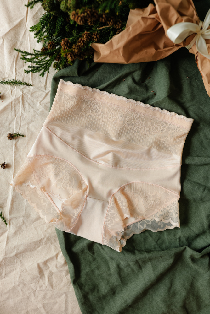 Quần Gen Bụng Lưng Cao Phối Ren LOC  -  Da 