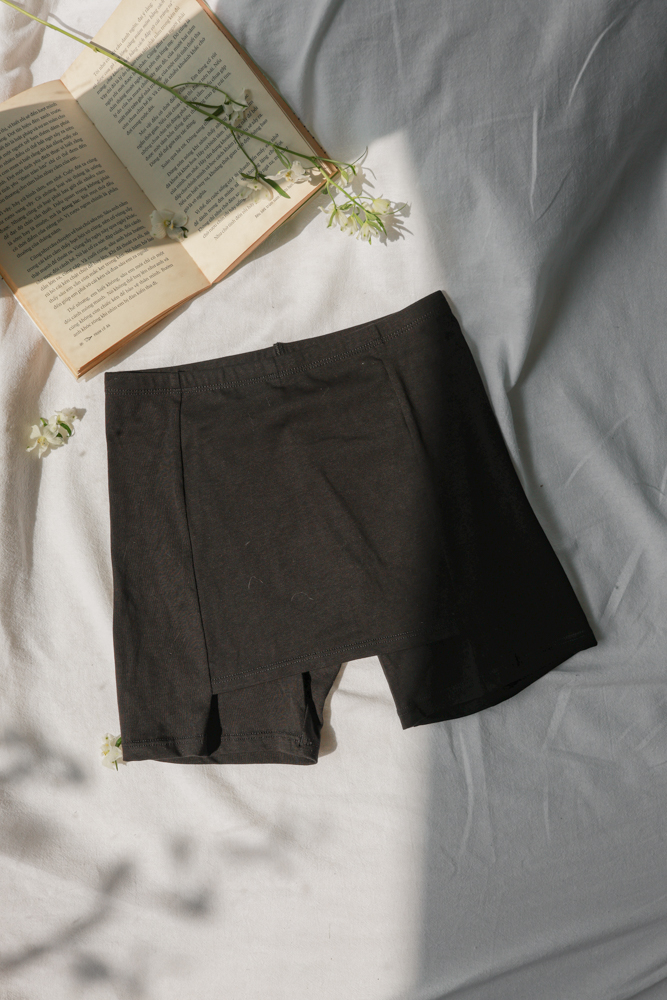 Quần Đùi LOC Mang Váy Cotton  -  Đen 