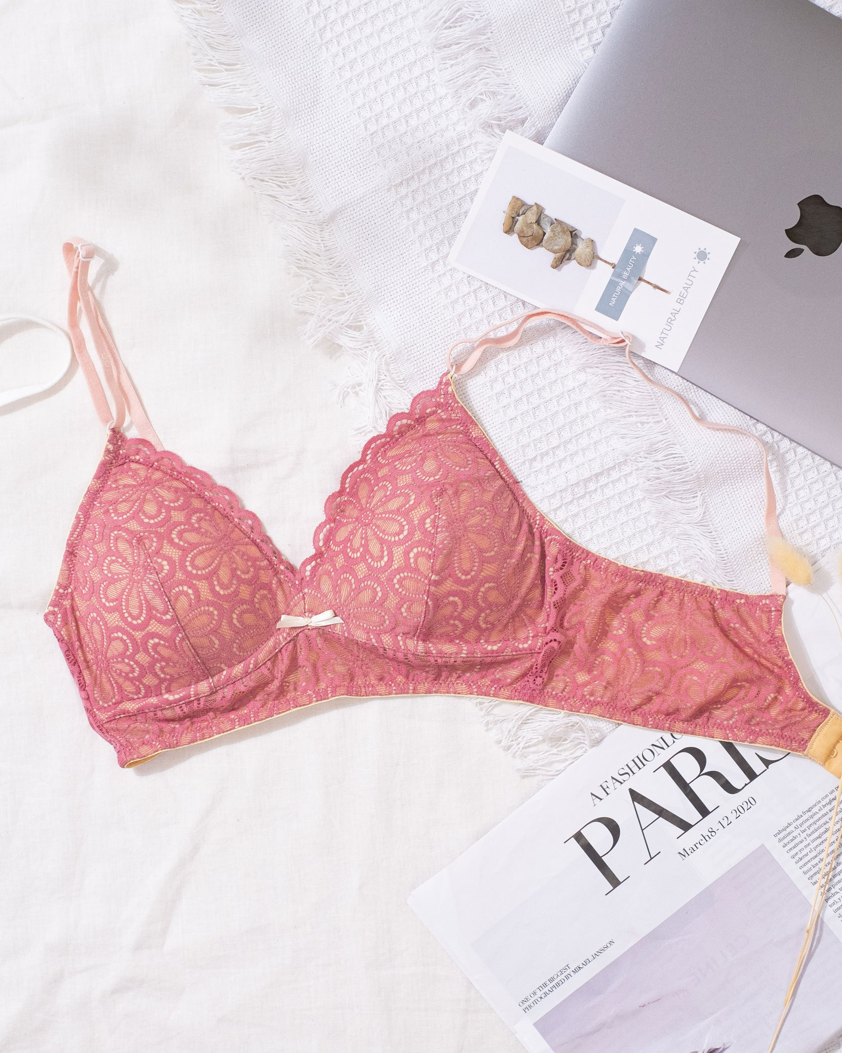 Áo Cúp Đơn Tròn Liền Ngực - Hồng Anh Túc