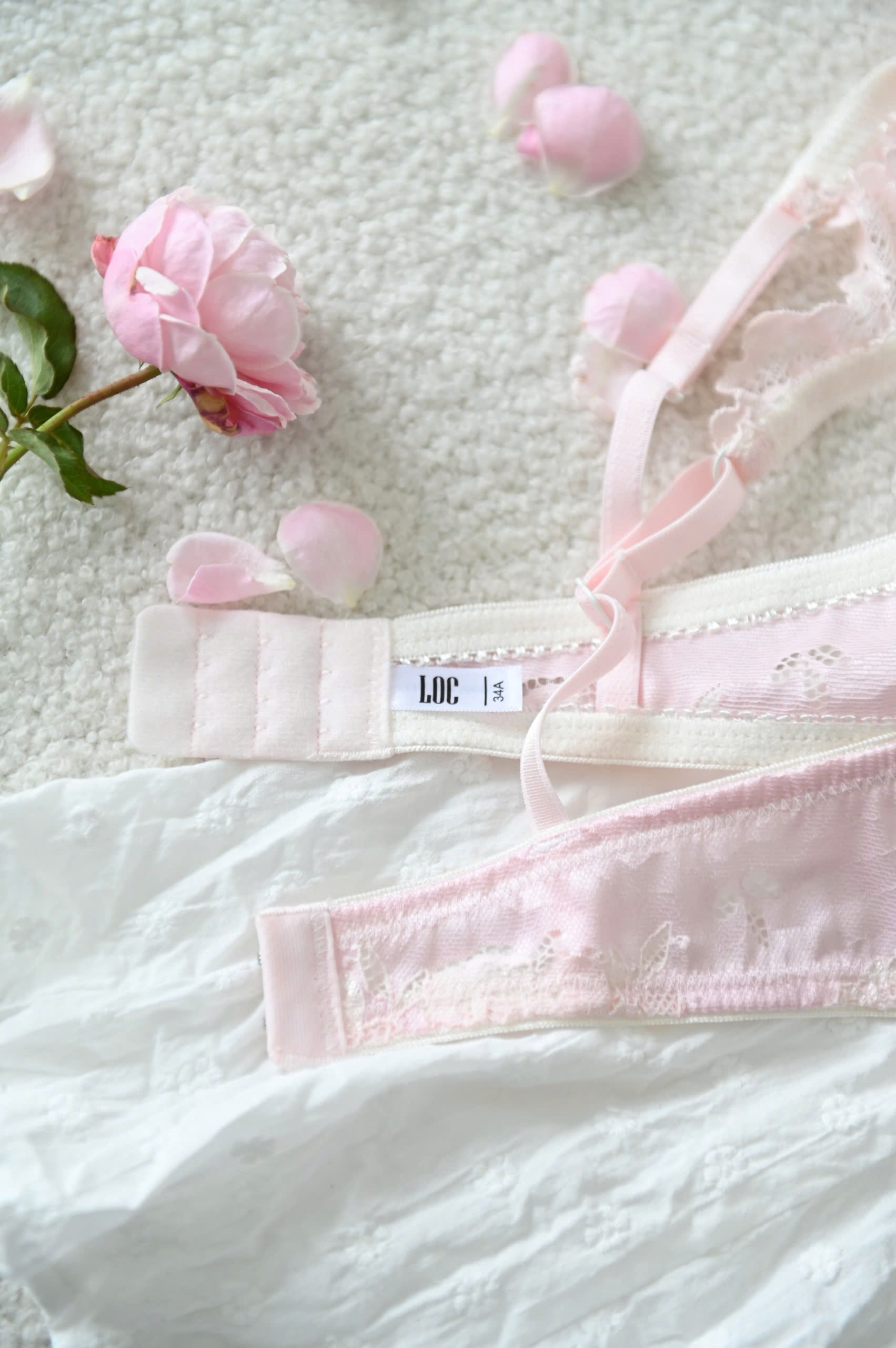 Áo Ngực LOC Basic Kim Thiền Mút Liền - Hương Dương