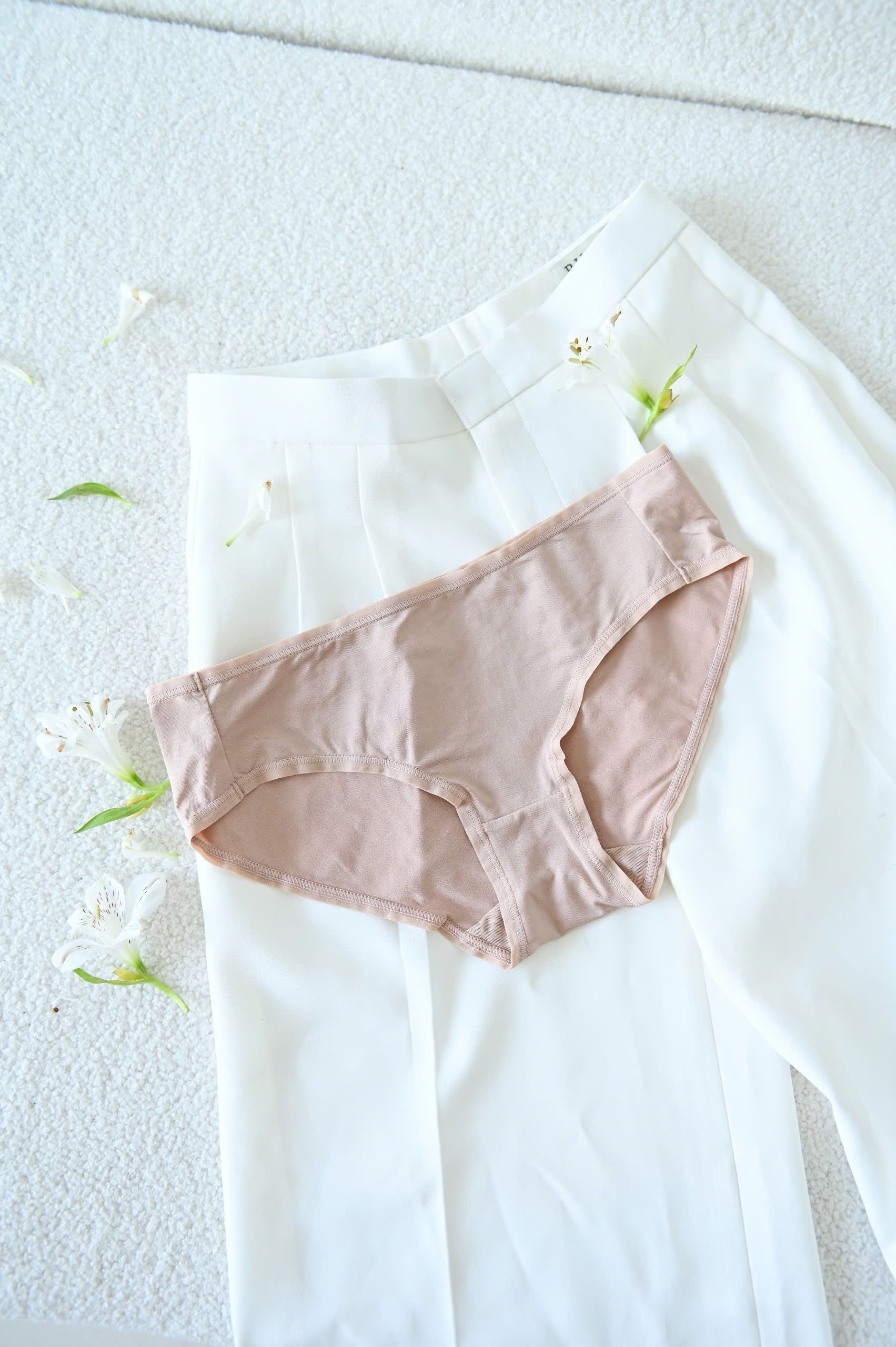 Quần Lót LOC Bikini Lưng Vừa Cotton Thun Lạnh  -  Da 