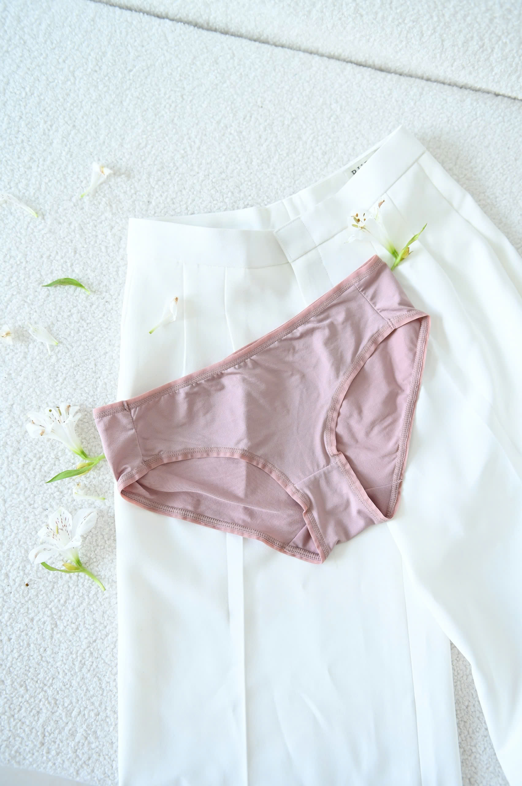 Quần Lót LOC Bikini Lưng Vừa Cotton Thun Lạnh  -  Hồng 